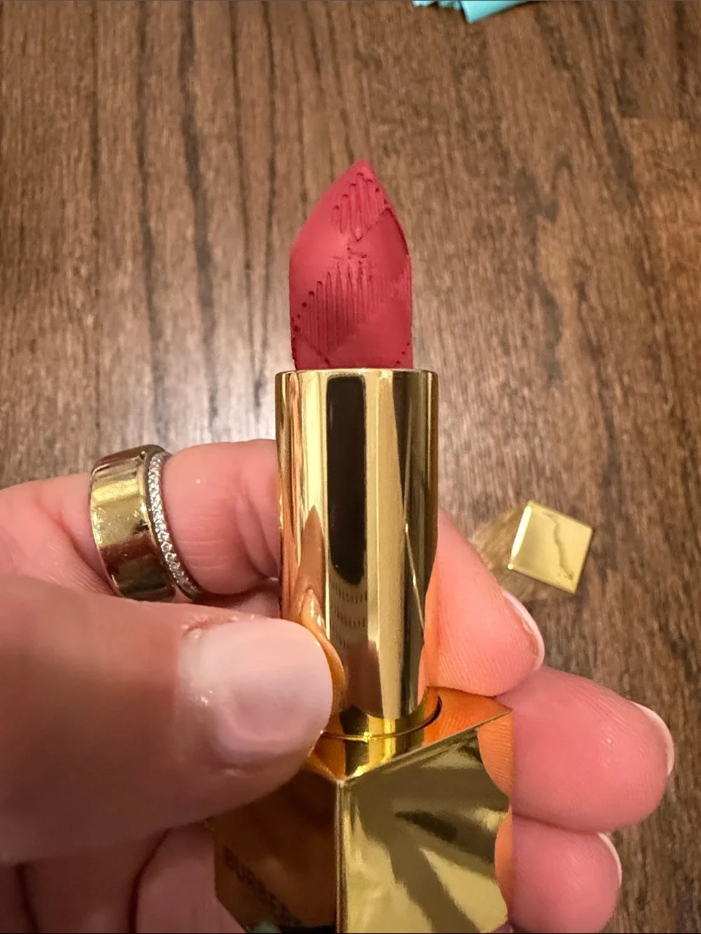 Burberry kisses matte lipstick -93 Matte Russet